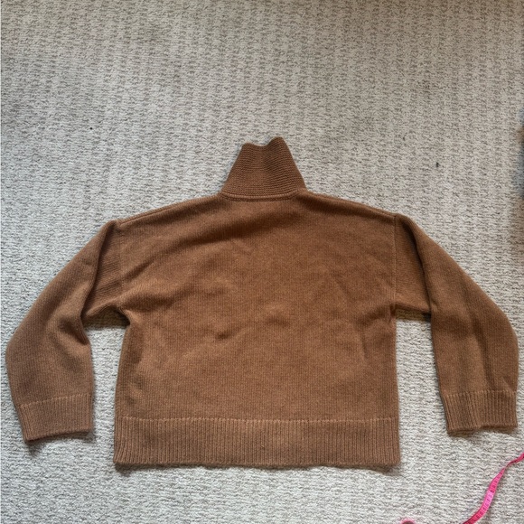 NWT rag & bone V-Neck Tan Sweater - Picture 5 of 5